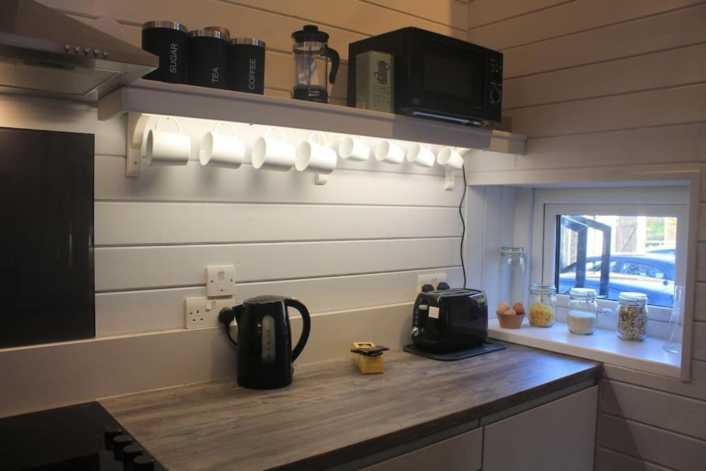 ハダーズフィールド The Scullery - A Quirky Annex With Wood Fireヴィラ エクステリア 写真